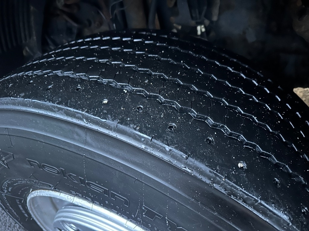 Camión multibasculante Volvo FH13 540 8X4*4