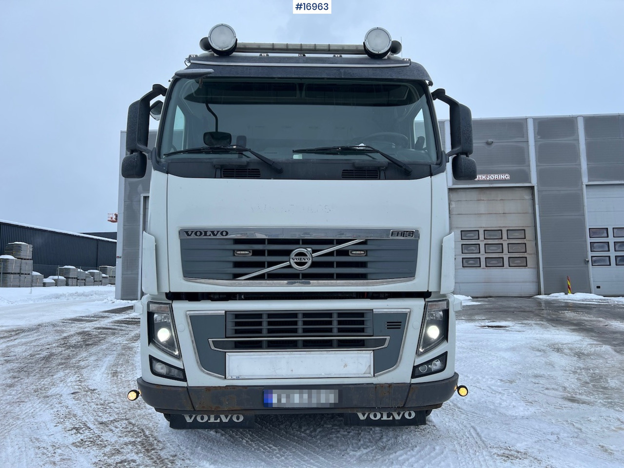 Camión multibasculante Volvo FH16