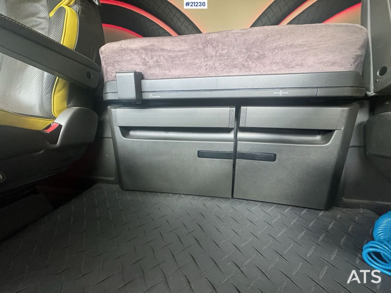 Camión multibasculante Volvo FH16
