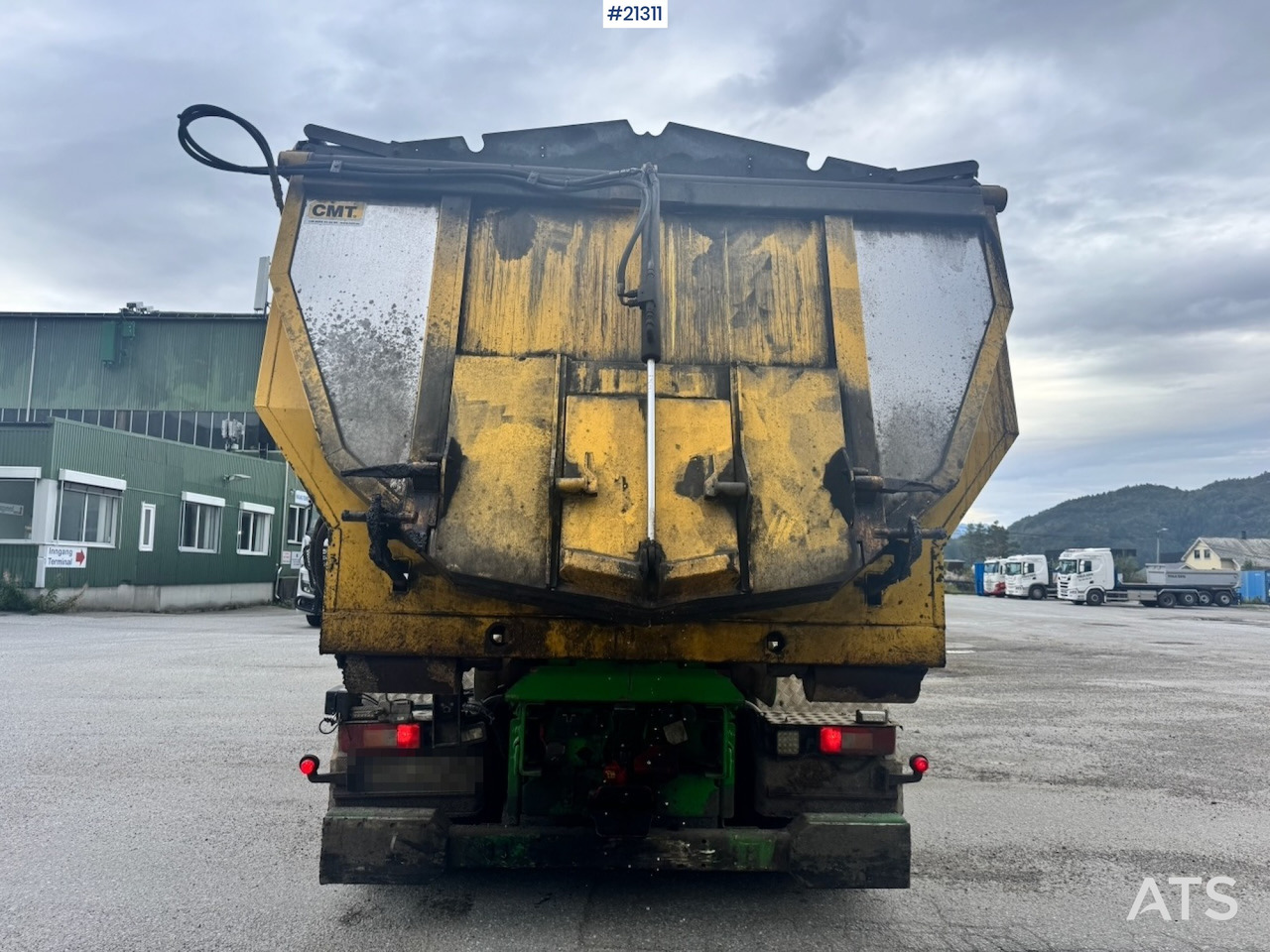 Camión multibasculante Volvo FH16 750