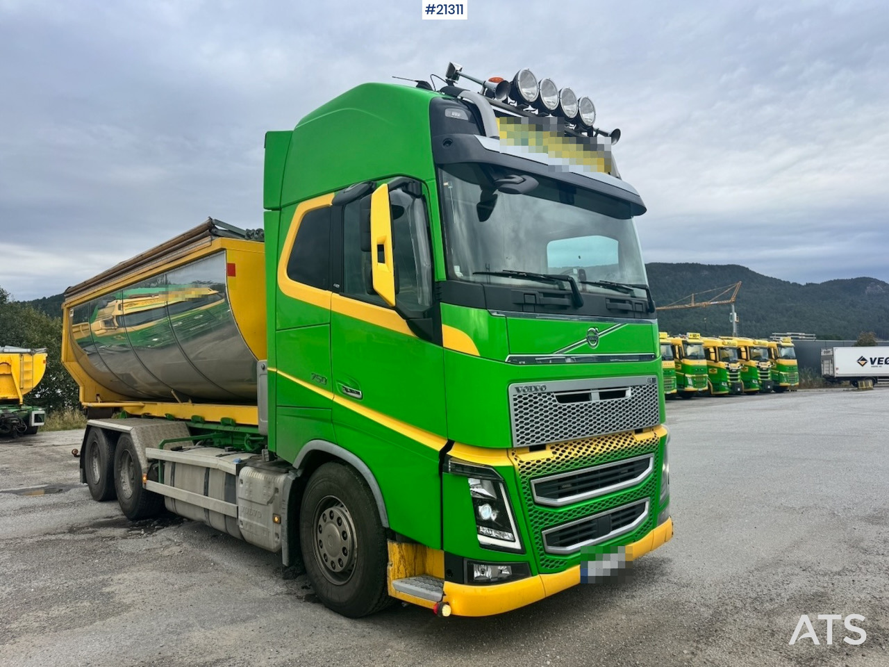 Camión multibasculante Volvo FH16 750