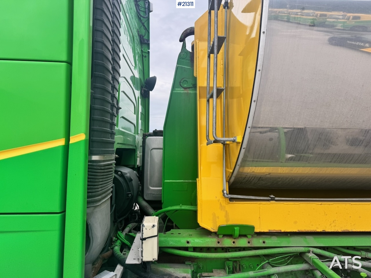 Camión multibasculante Volvo FH16 750