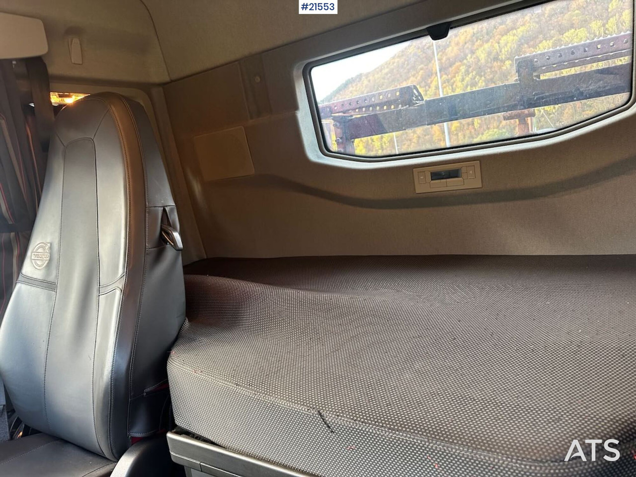 Camión multibasculante Volvo FH500 krokbil 8x2 m/ 21 t krok.