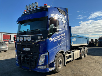 Camión multibasculante Volvo FH540