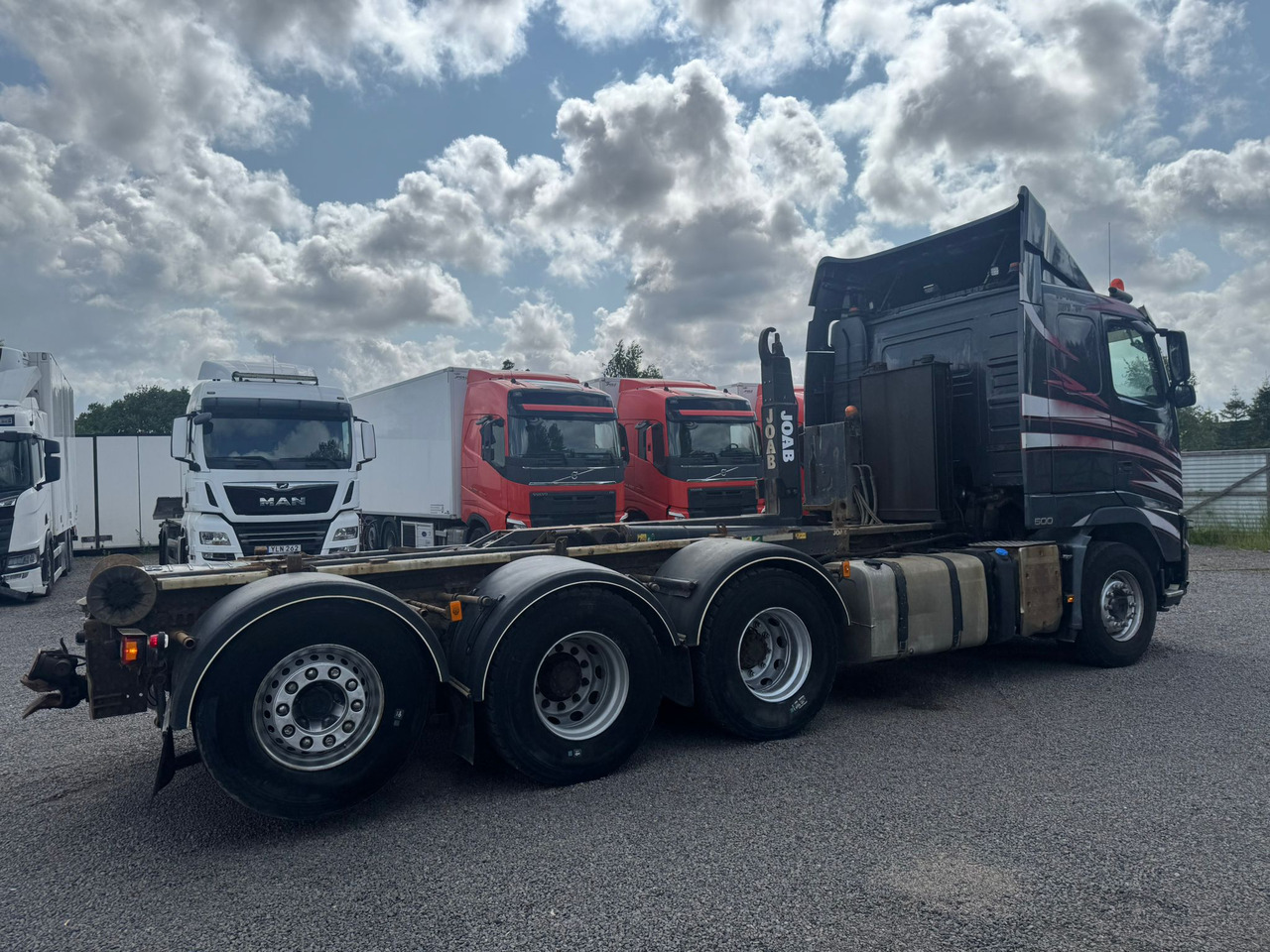 Camión multibasculante Volvo FH540