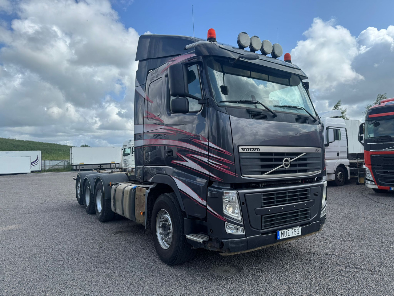 Camión multibasculante Volvo FH540