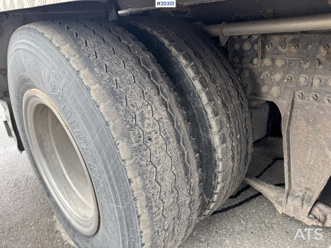 Camión multibasculante Volvo FH540