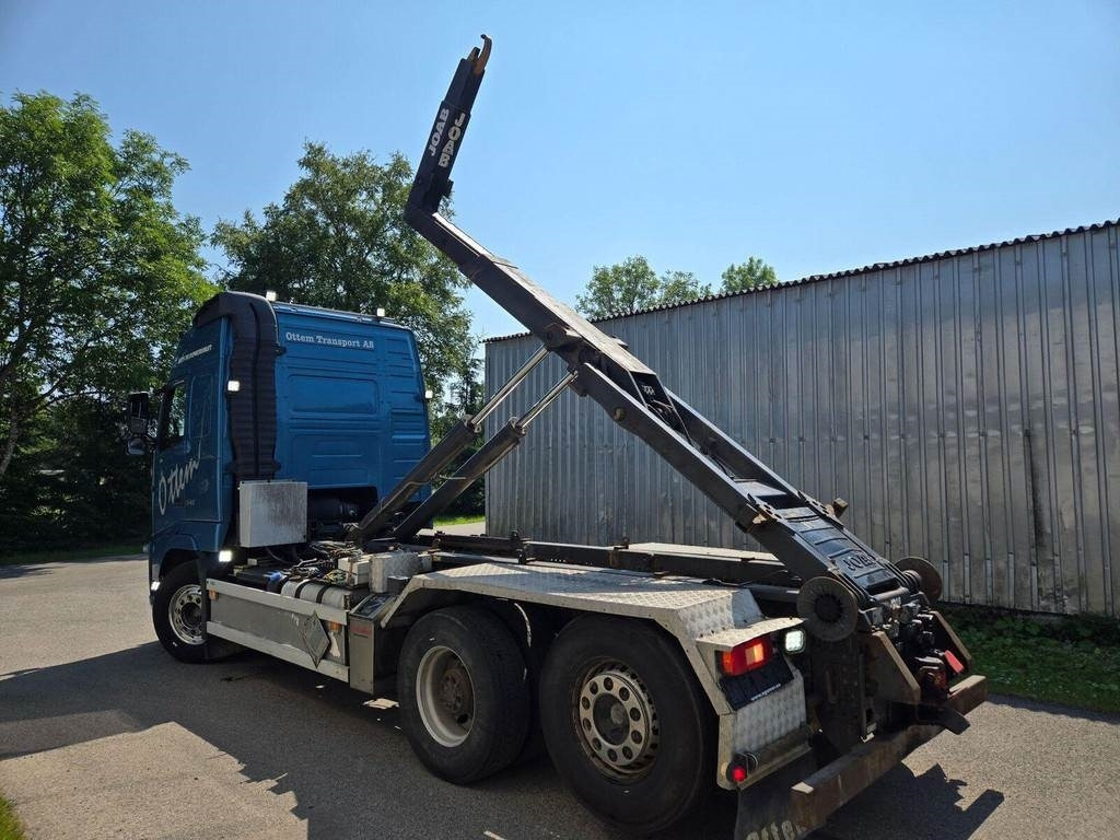 Camión multibasculante Volvo FH540 6X2 JOAB