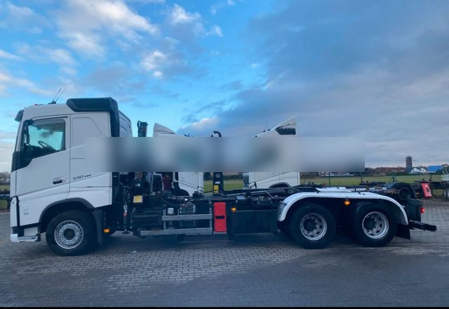 Camión multibasculante Volvo FH540 Hiab/Kran