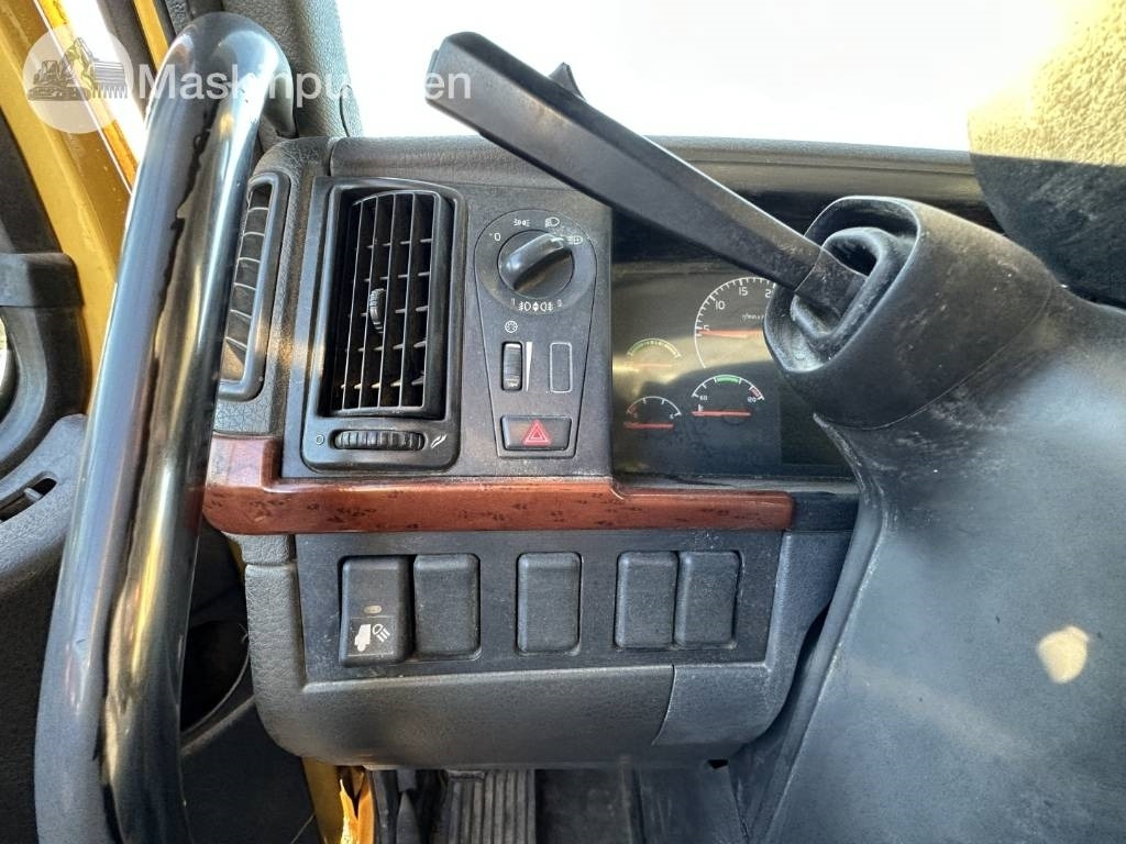 Camión multibasculante Volvo FH 12