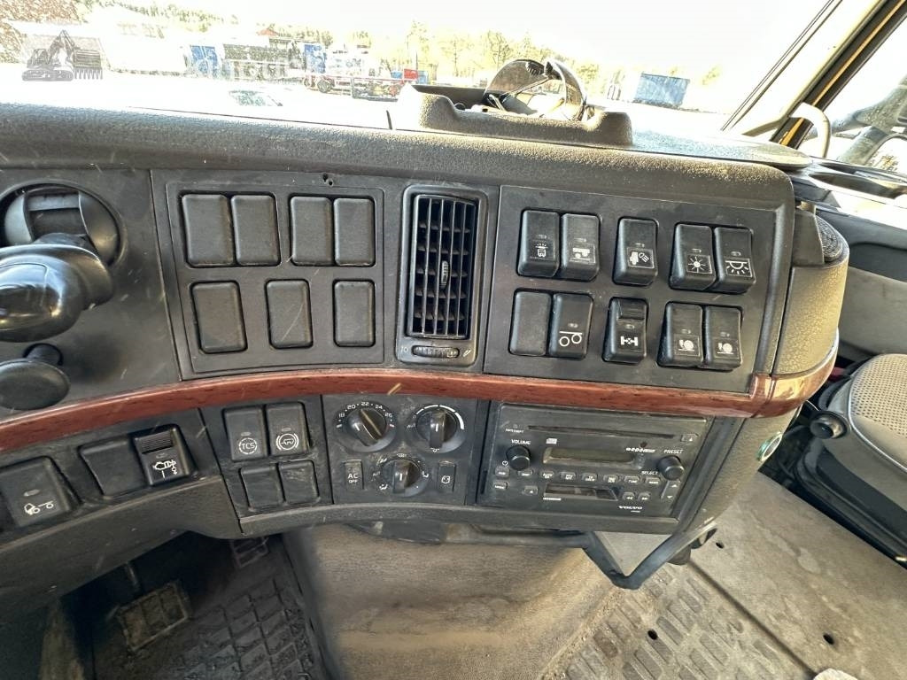 Camión multibasculante Volvo FH 12