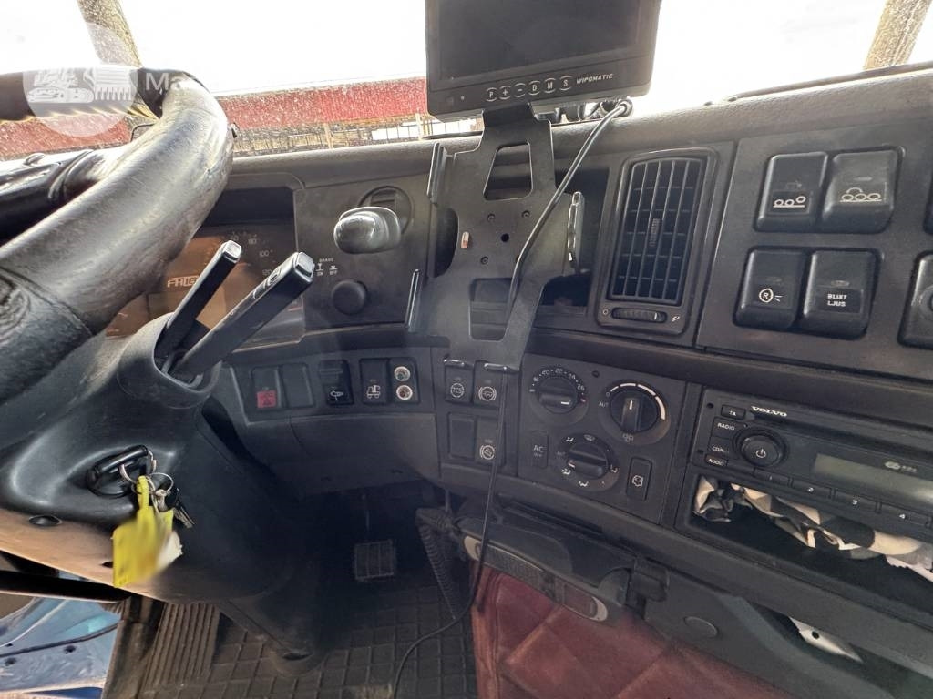 Camión multibasculante Volvo FH 16 550