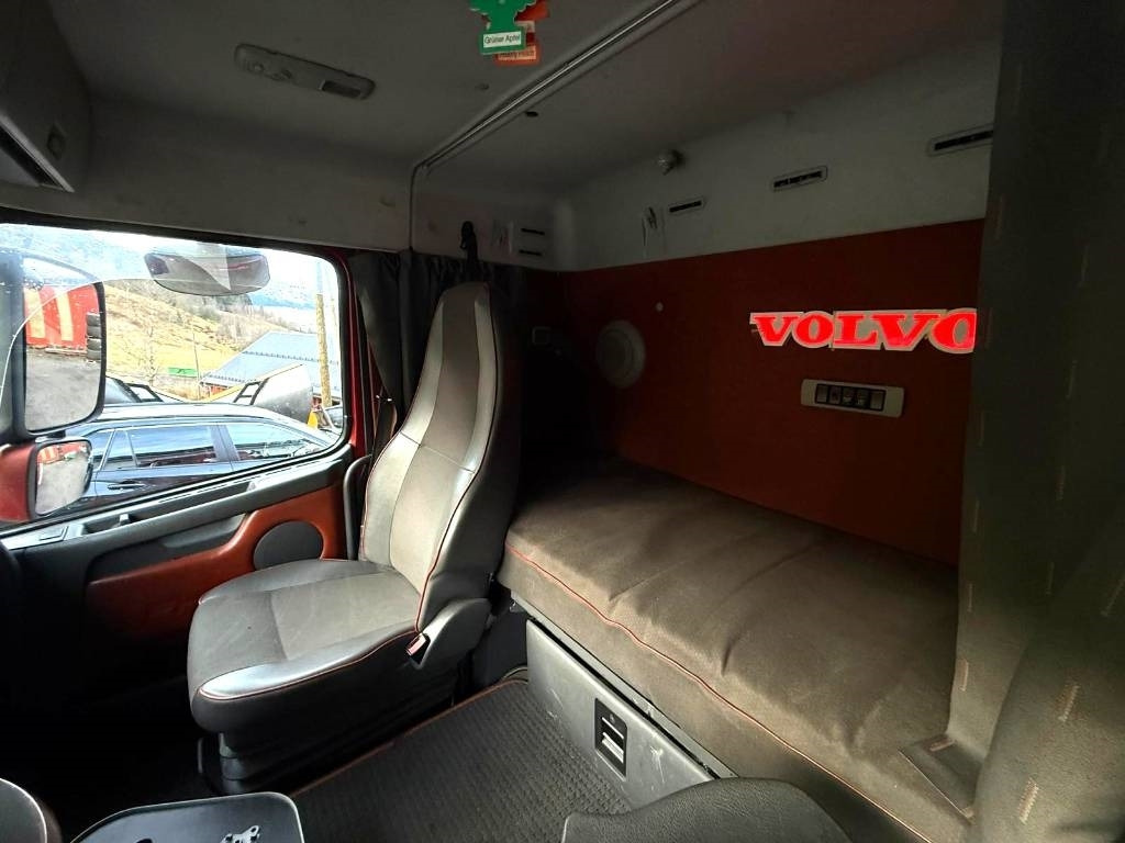 Camión multibasculante Volvo FH 16 580 Joab 24 t 8x4