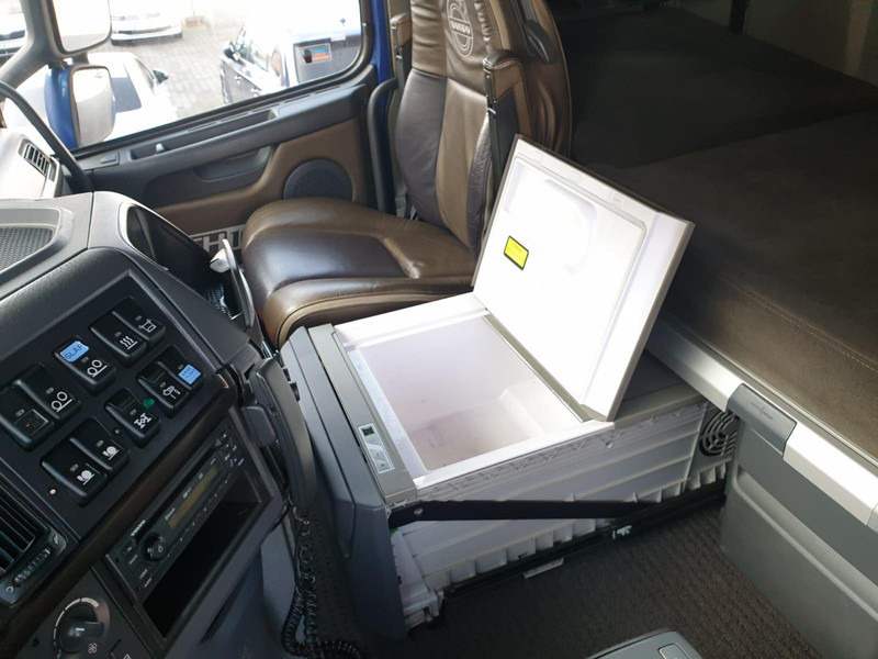 Camión multibasculante Volvo FH 16 750