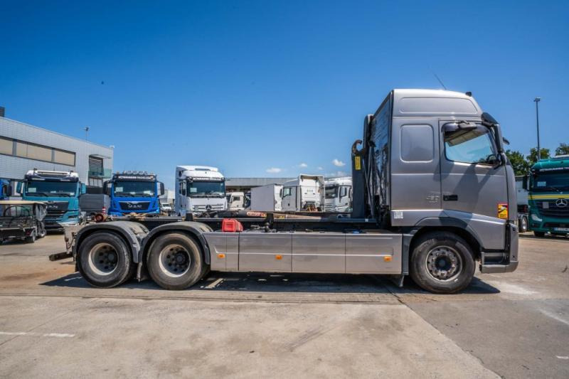Camión multibasculante Volvo FH 480 - PALFINGER