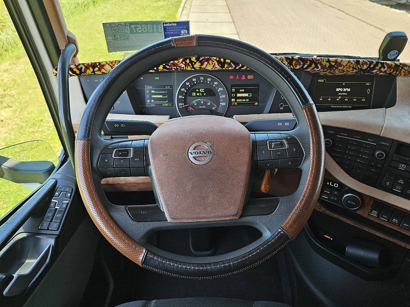 Camión multibasculante Volvo FH 500 Palfinger,6x2*4