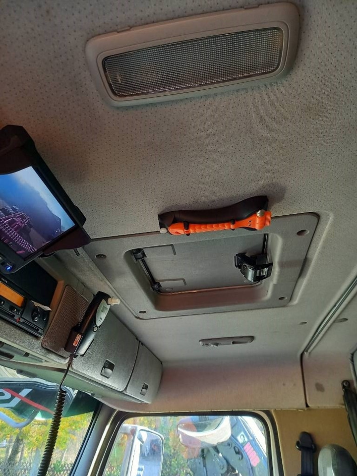 Camión multibasculante Volvo FH 520, 8x4, MULTILIFT