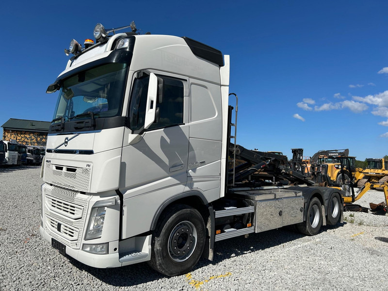 Camión multibasculante Volvo FH 540 | 6x4 | HIAB 21 | NOSTOTELI | TULOSSA