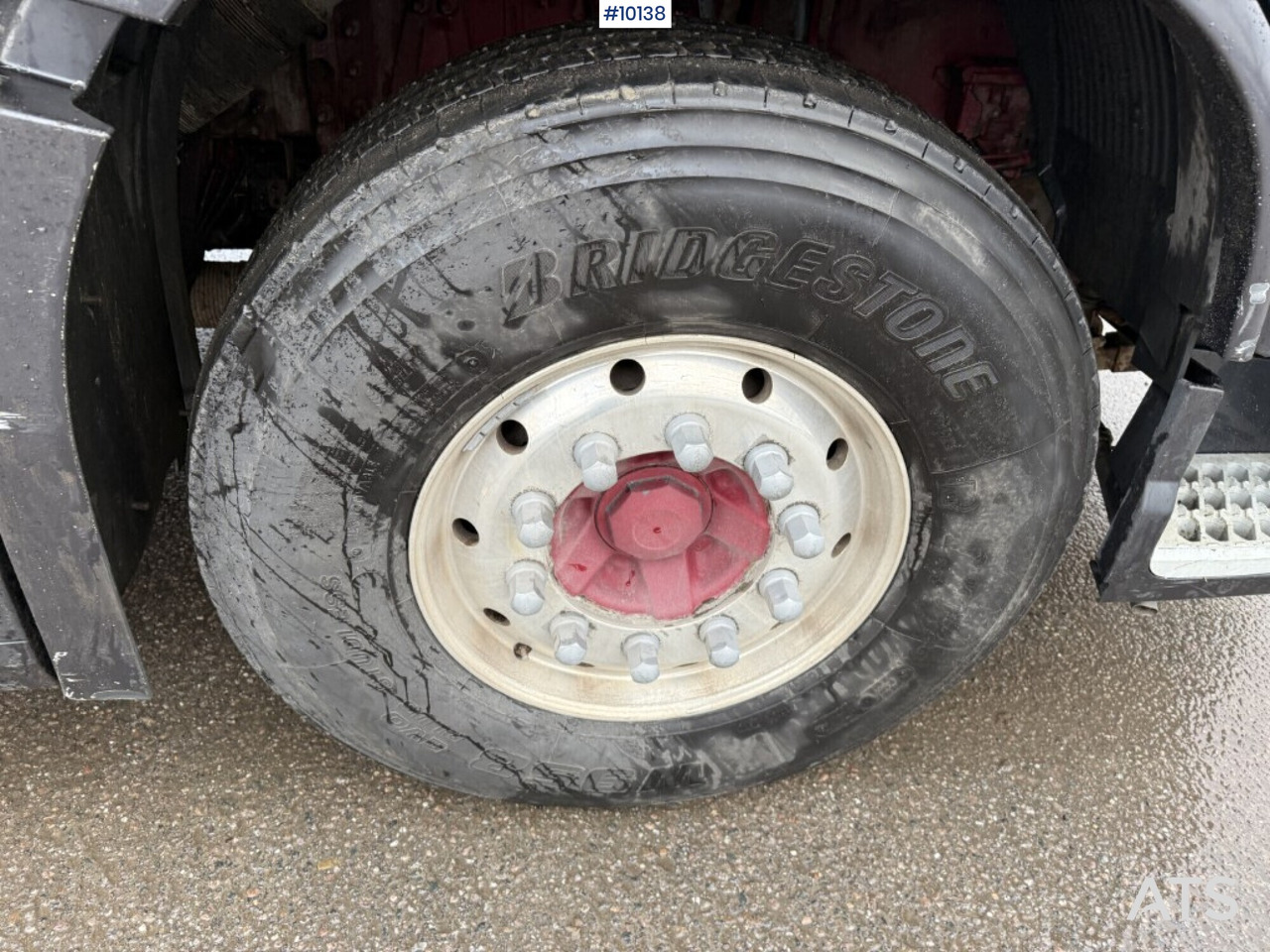 Camión multibasculante Volvo FH 8X4 Hook truck with plow and salt spreader