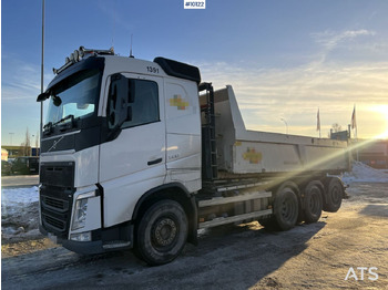 Camión multibasculante  Volvo FH 8*4 Tridem Hooklift with flatbed