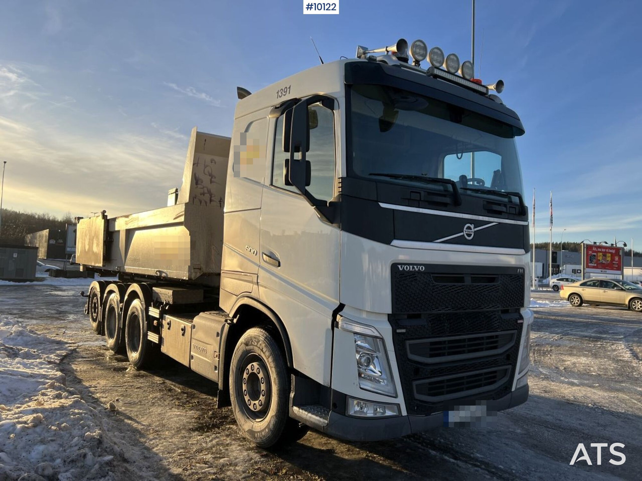 Camión multibasculante Volvo FH 8*4 Tridem Hooklift with flatbed