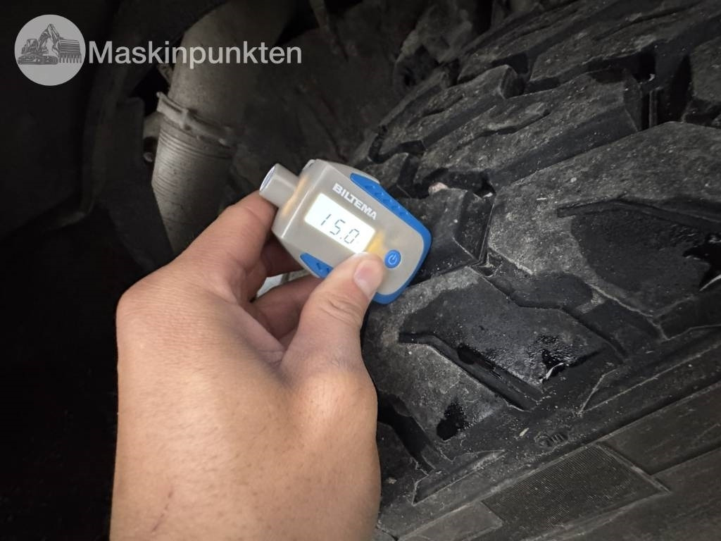 Camión multibasculante Volvo FH 8*4 Tridem lastväxlare