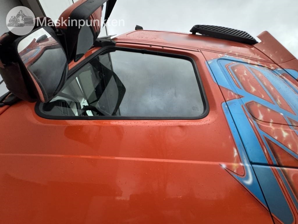 Camión multibasculante Volvo FH 8*4 Tridem lastväxlare