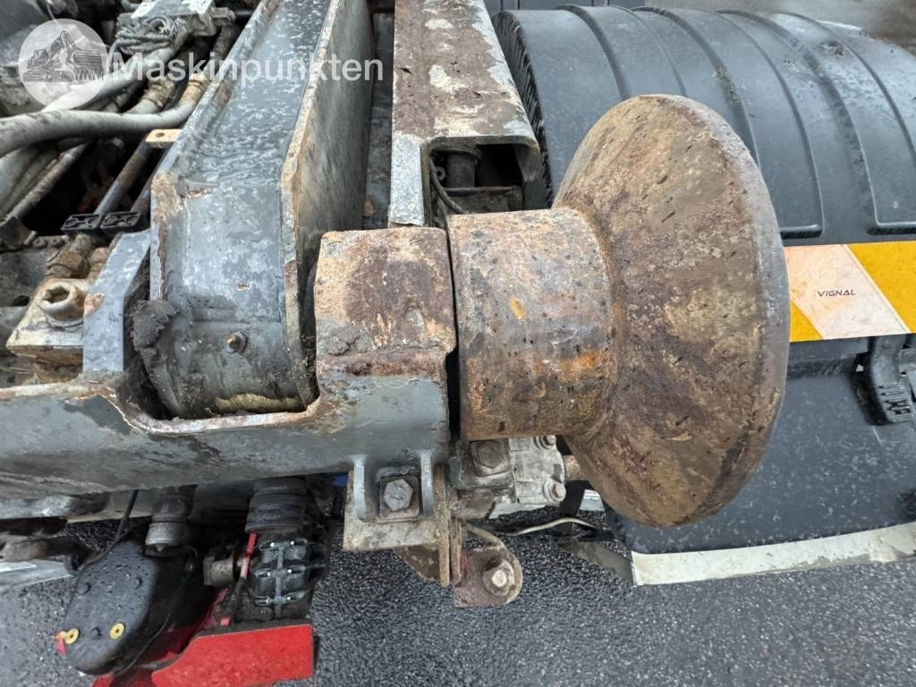 Camión multibasculante Volvo FH 8*4 Tridem lastväxlare