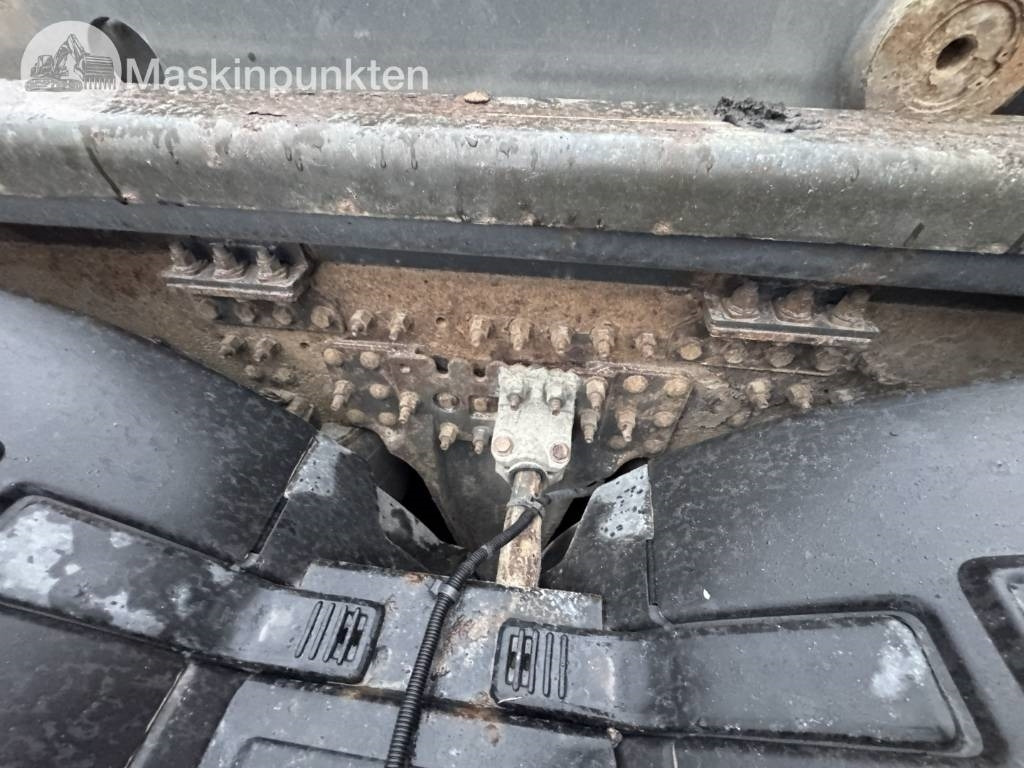 Camión multibasculante Volvo FH 8*4 Tridem lastväxlare