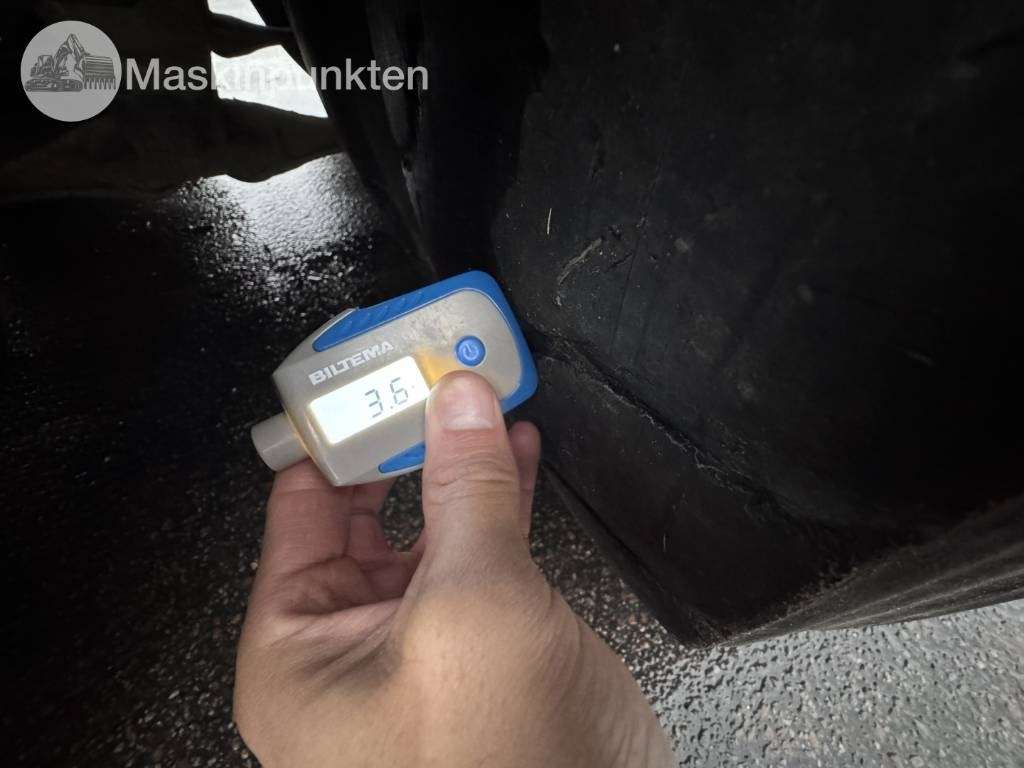 Camión multibasculante Volvo FH 8*4 Tridem lastväxlare