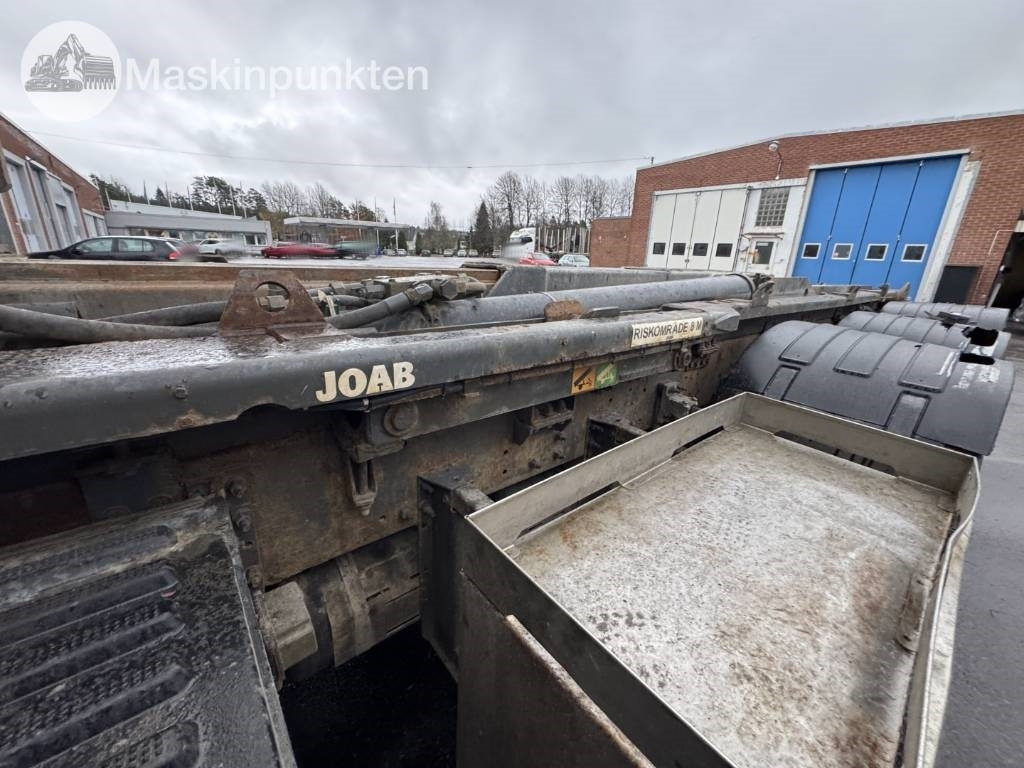 Camión multibasculante Volvo FH 8*4 Tridem lastväxlare