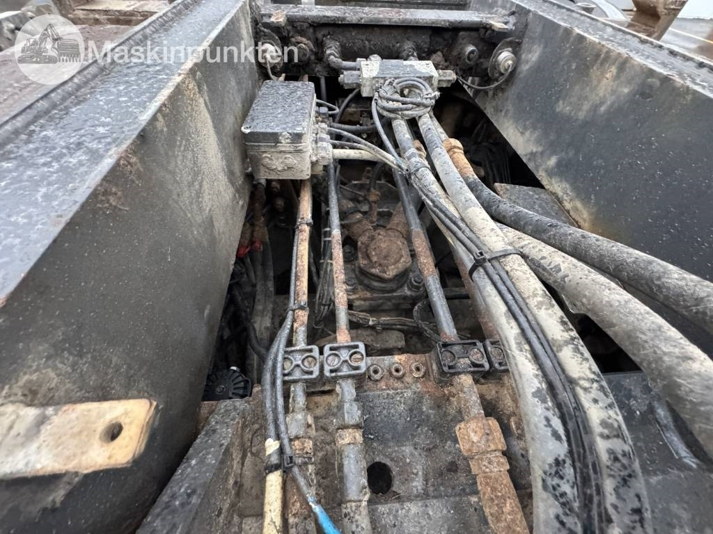 Camión multibasculante Volvo FH 8*4 Tridem lastväxlare