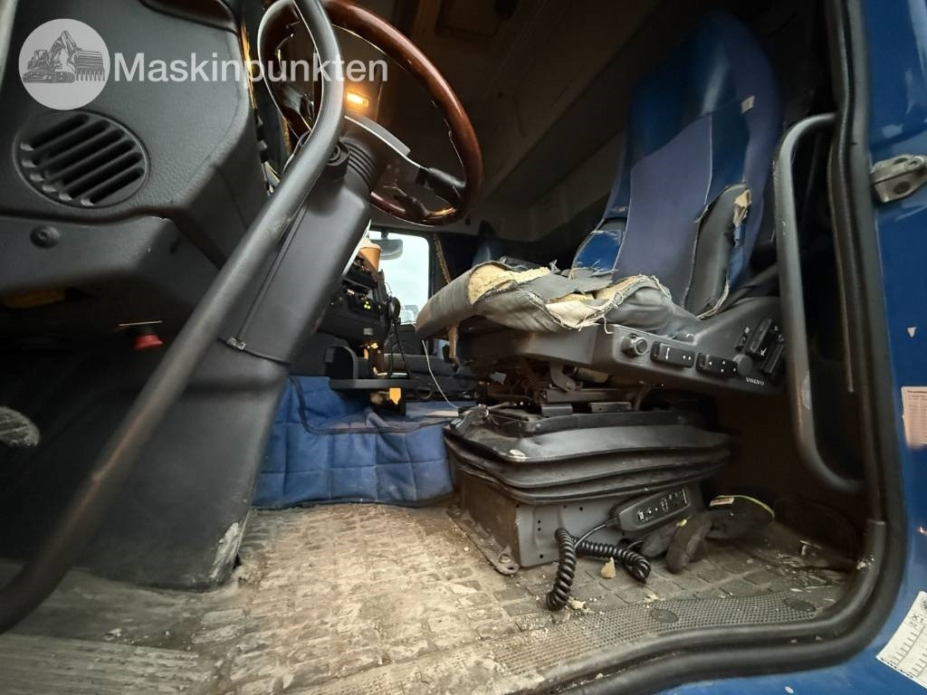 Camión multibasculante Volvo FH lastväxlare med flak