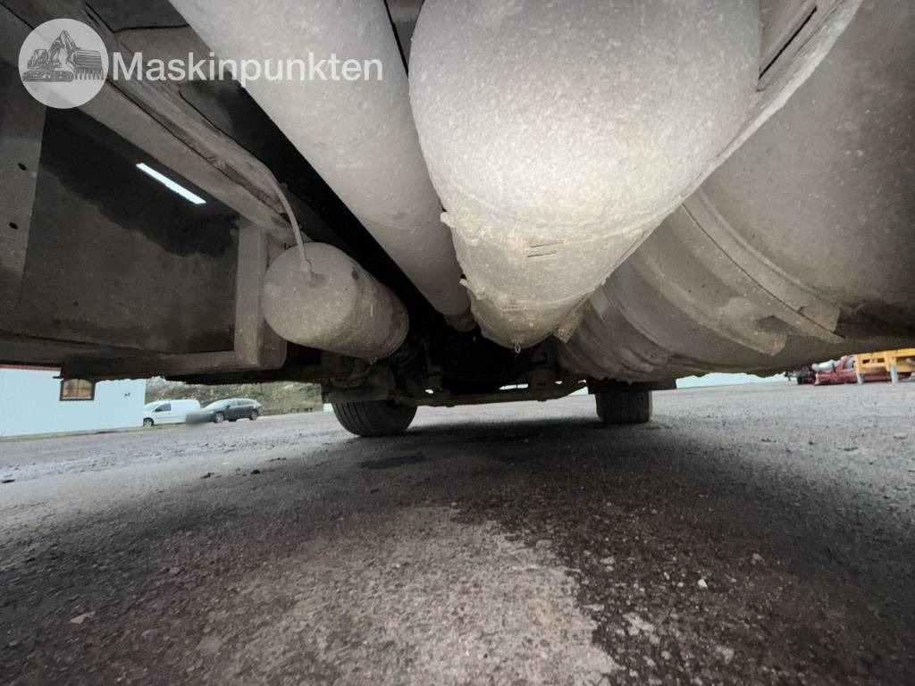 Camión multibasculante Volvo FH lastväxlare med flak