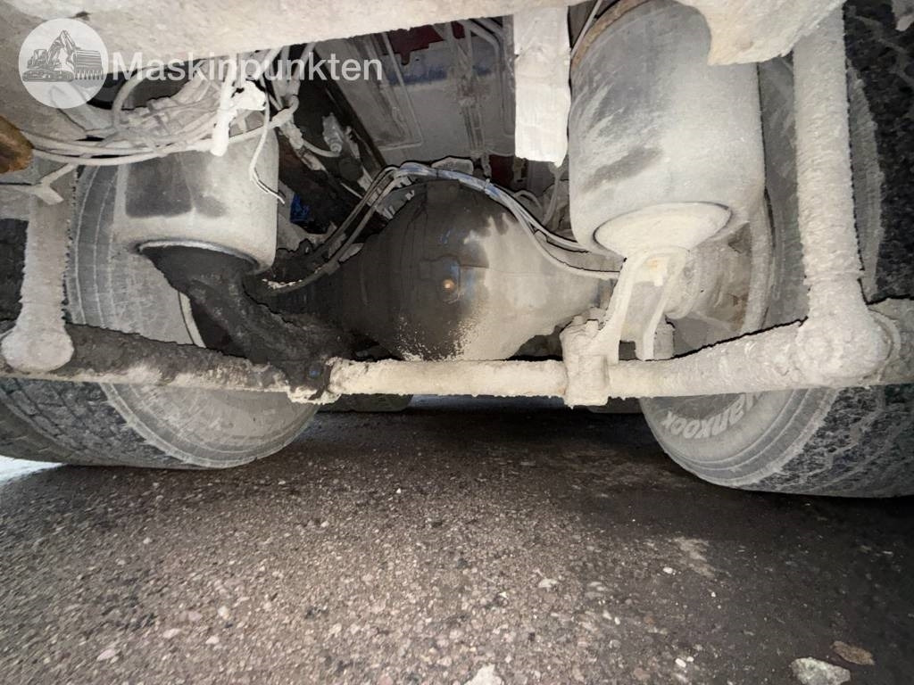 Camión multibasculante Volvo FH lastväxlare med flak