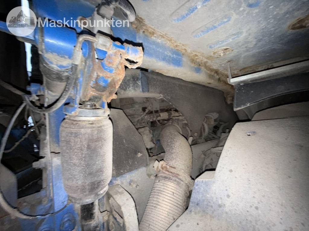 Camión multibasculante Volvo FH lastväxlare med flak