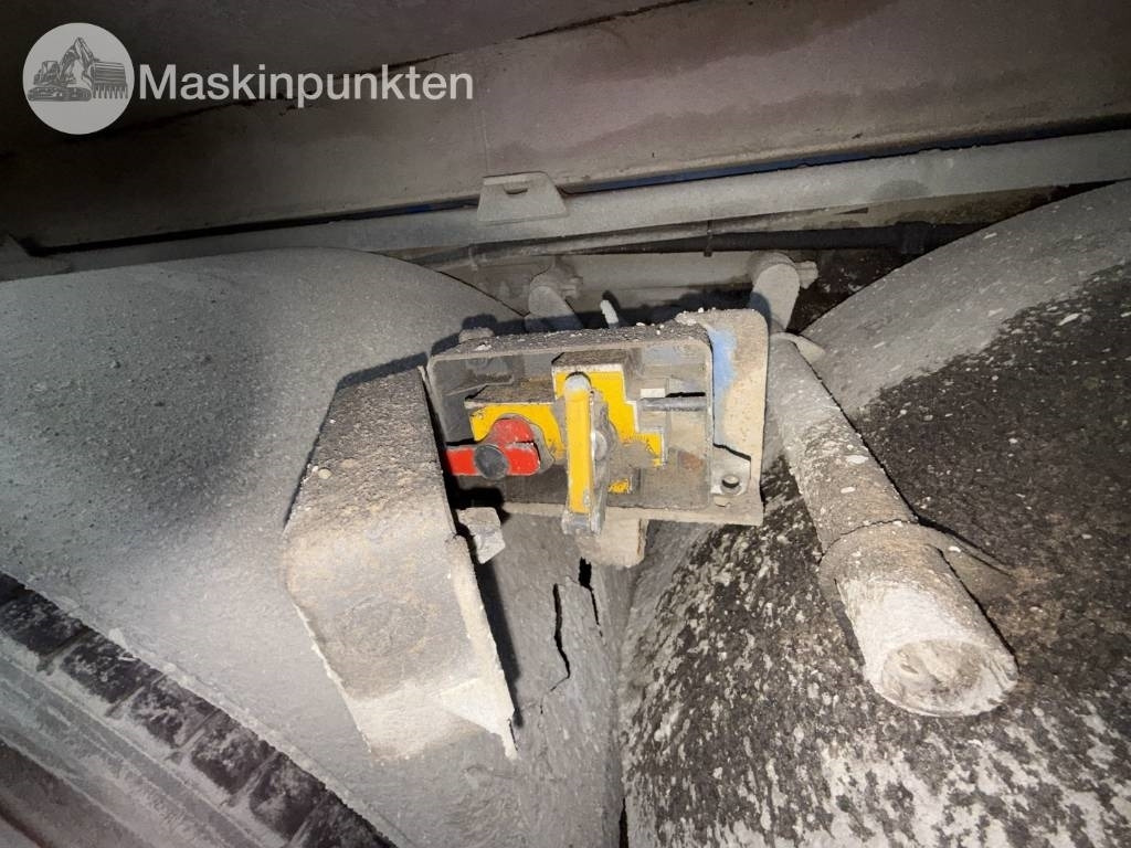 Camión multibasculante Volvo FH lastväxlare med flak