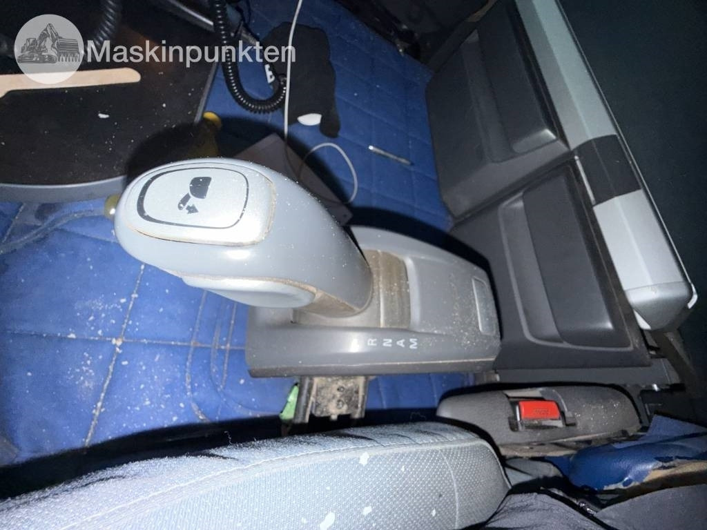 Camión multibasculante Volvo FH lastväxlare med flak