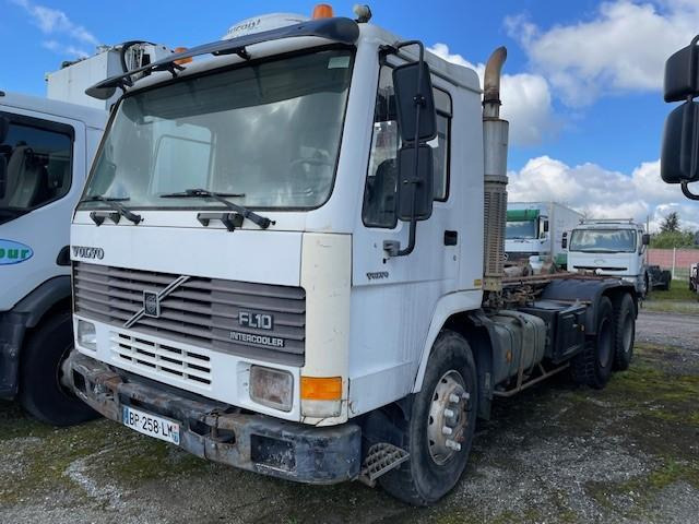 Camión multibasculante Volvo FL10