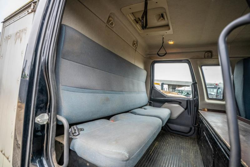 Camión multibasculante Volvo FL 240- 7p. + PALIFT