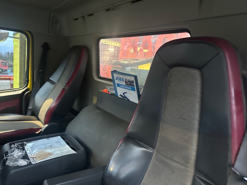 Camión multibasculante Volvo FM11 370