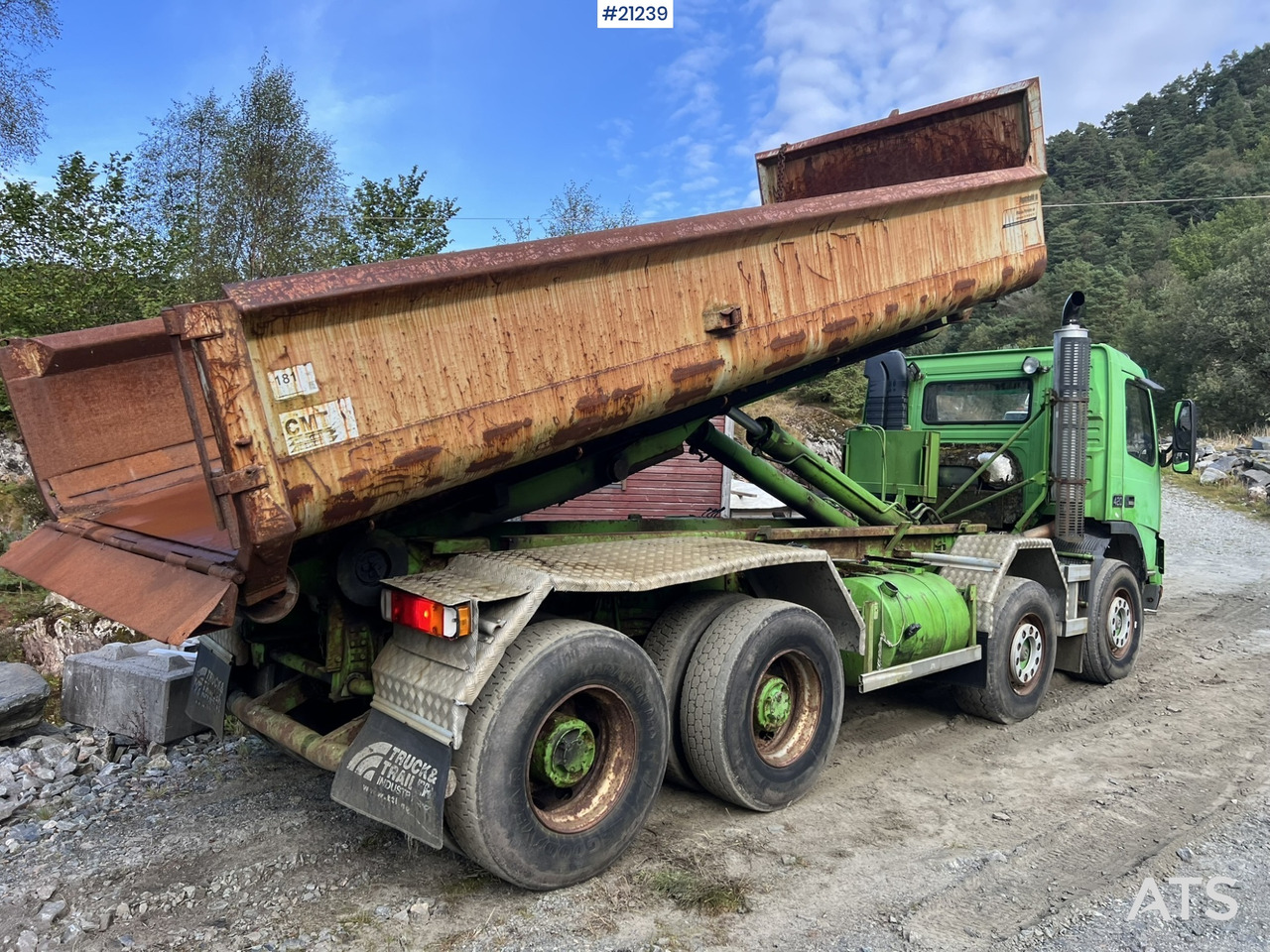 Camión multibasculante Volvo FM12