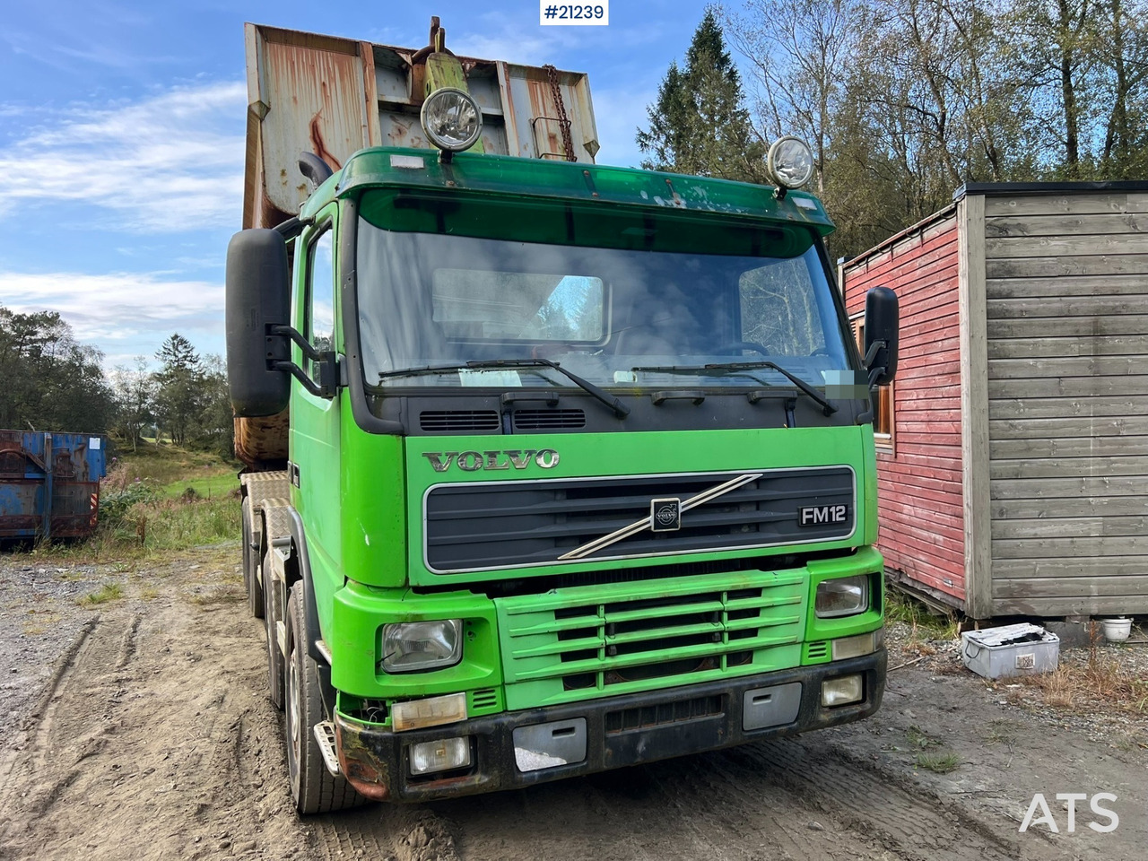 Camión multibasculante Volvo FM12