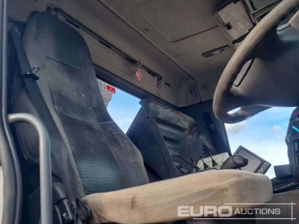Camión multibasculante Volvo FM12