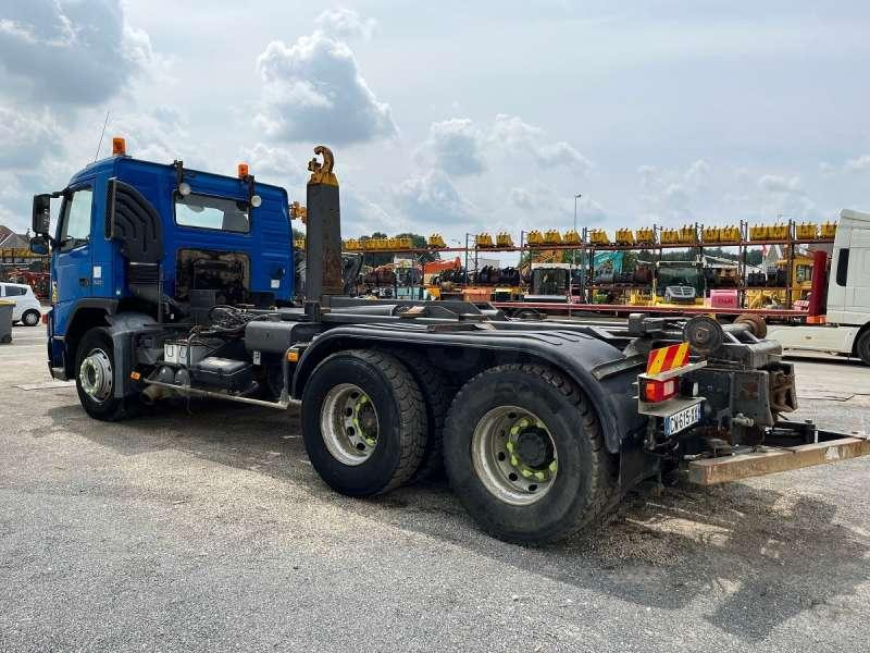 Camión multibasculante Volvo FM12 - 340