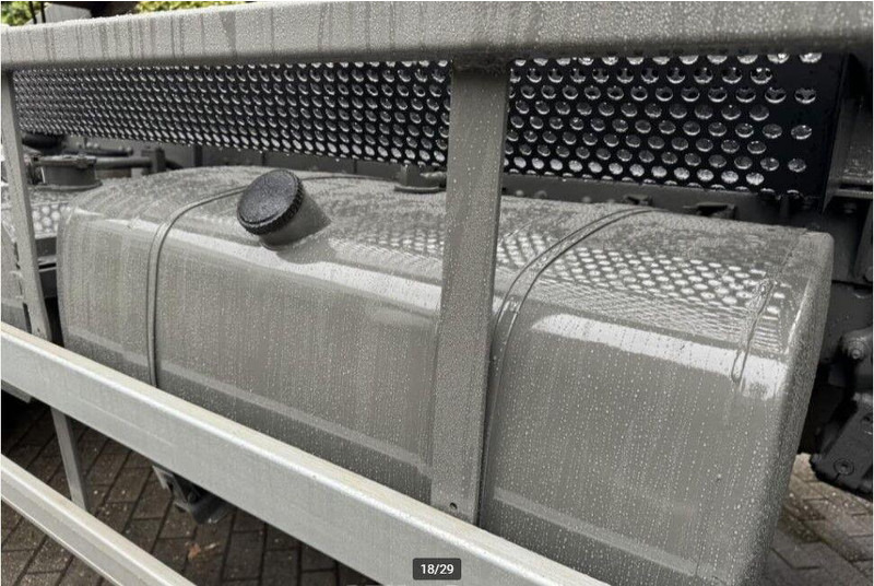 Camión multibasculante Volvo FM12 6x6 Hook lift