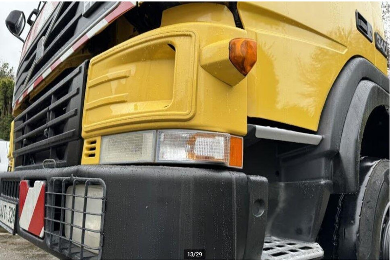 Camión multibasculante Volvo FM12 6x6 Hook lift