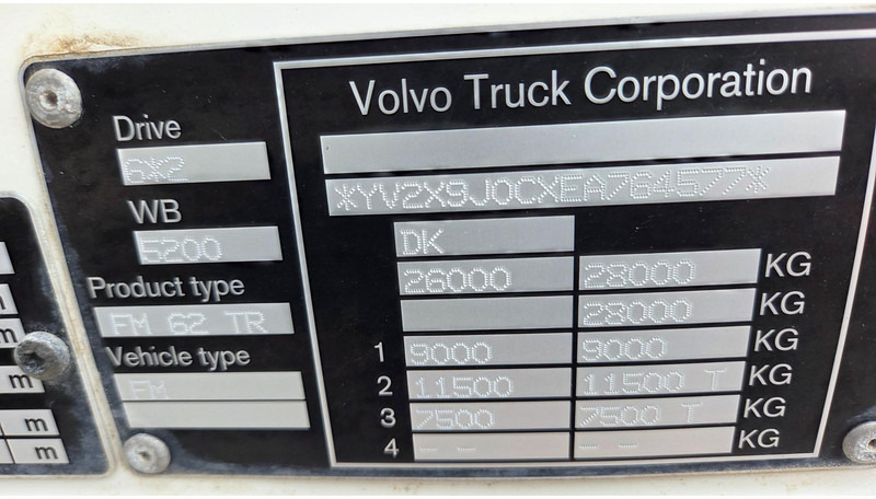 Camión multibasculante Volvo FM330 6X2*4