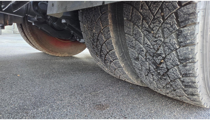 Camión multibasculante Volvo FM410 6X2*4