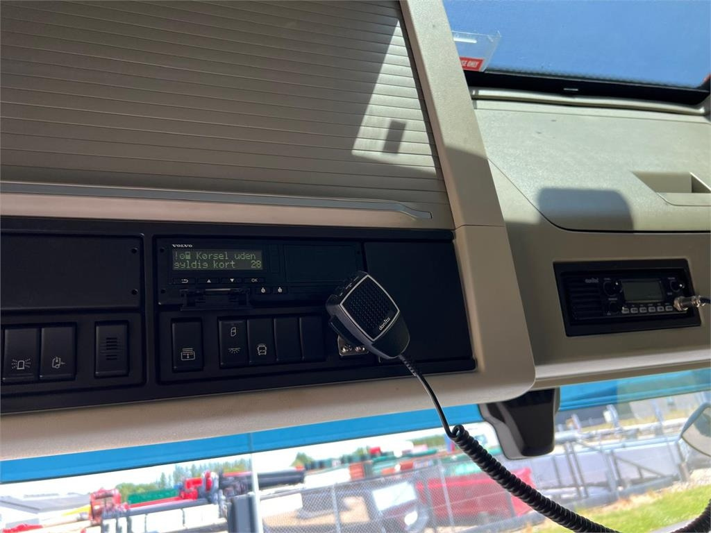 Camión multibasculante Volvo FM430